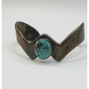 Sterling Silver Native American Navajo Style Cuff  Turquoise Center Stone Chunky